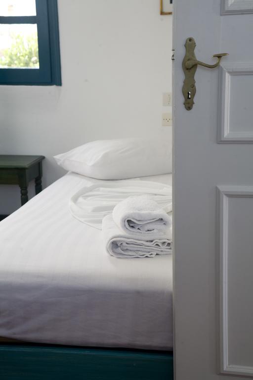 Oias Sunset Aparthotel Екстериор снимка