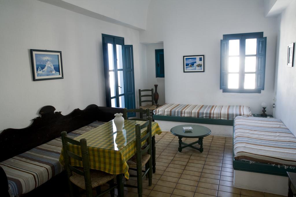 Oias Sunset Aparthotel Екстериор снимка