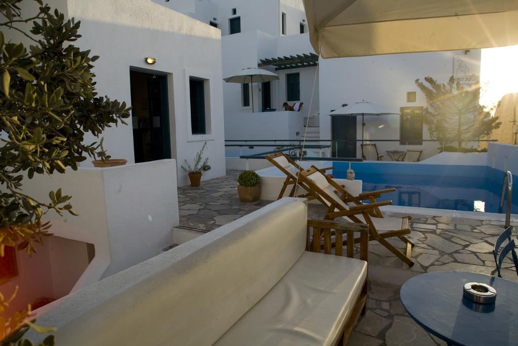 Oias Sunset Aparthotel Екстериор снимка